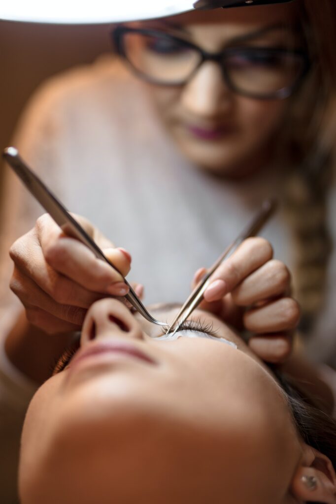 Procedure Eyelashes Extension